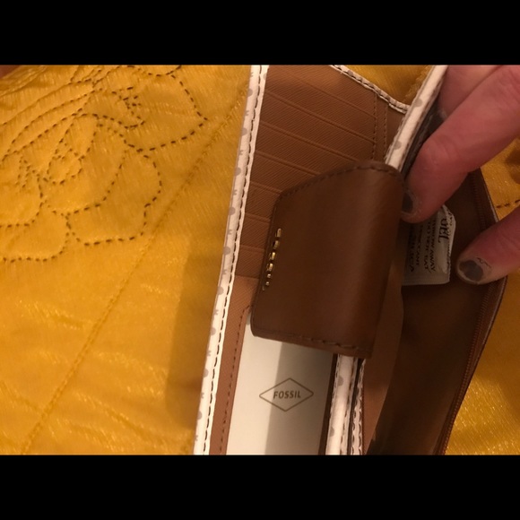 fossil wallet - Picture 3 of 5